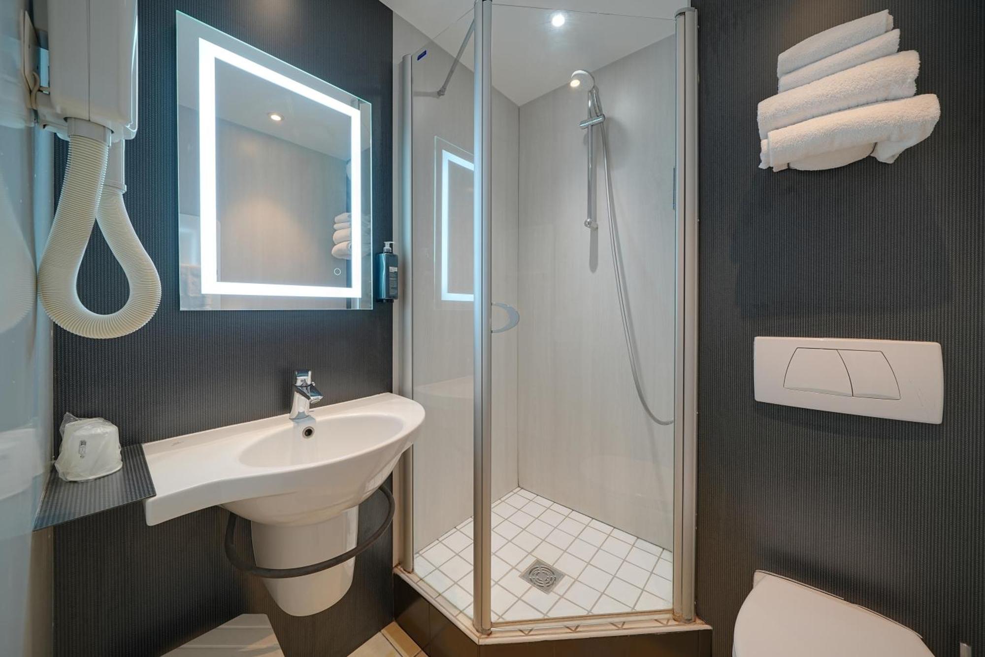 Brit Hotel Le Cottage Le Mans Sud Arnage Zewnętrze zdjęcie
